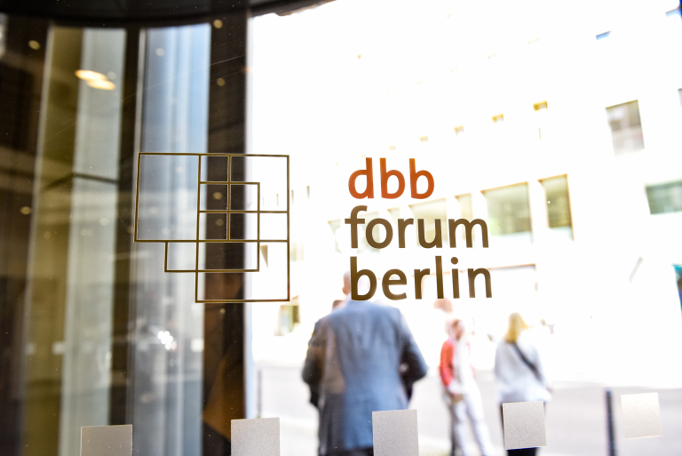 Das dbb forum berlin Logo