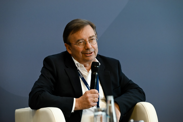 Professor Dr. Wilfried Bernhardt in Podiumsdiskussion