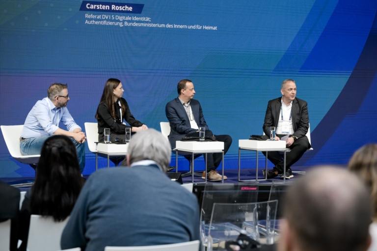 Paneldiskussion Summit