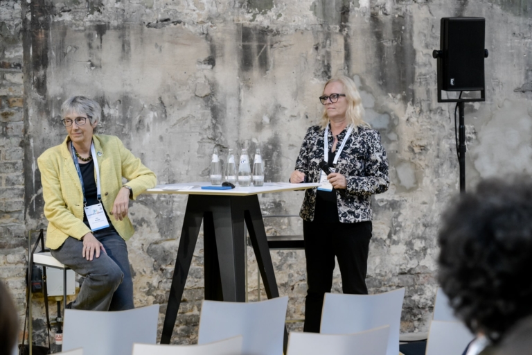 Vortrag ITU mit Ute Müller und Helen Backhaus